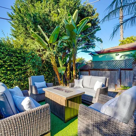 Shores Perfection - Spa, Ac, Pet Friendly, Parking, Fire Pit & Massive Private Yard!